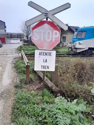 Update Persoană surprinsă sub un tren în municipiul Arad,zona CET. Intervin echipajele de urgență